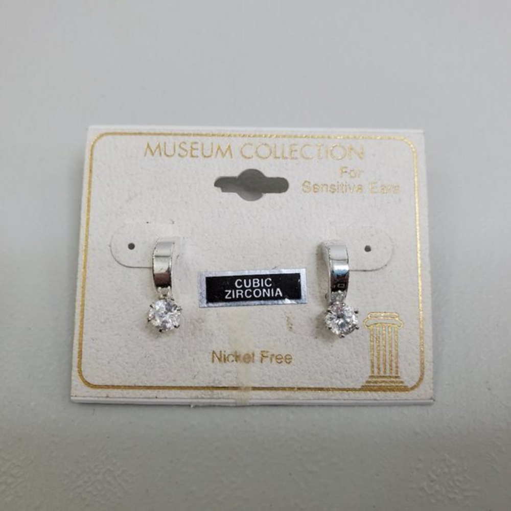 Museum Collection Earrings Hoop Stud‎ Silver Tone C
